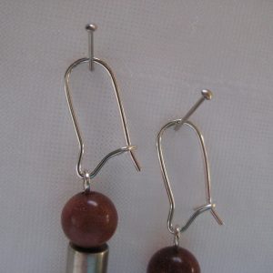 Wunderschöne Ohrhänger aus Goldfluss und Silber. Die silbernen Zwischenstücke kontrastieren mit dem goldbraunen Goldfluss.